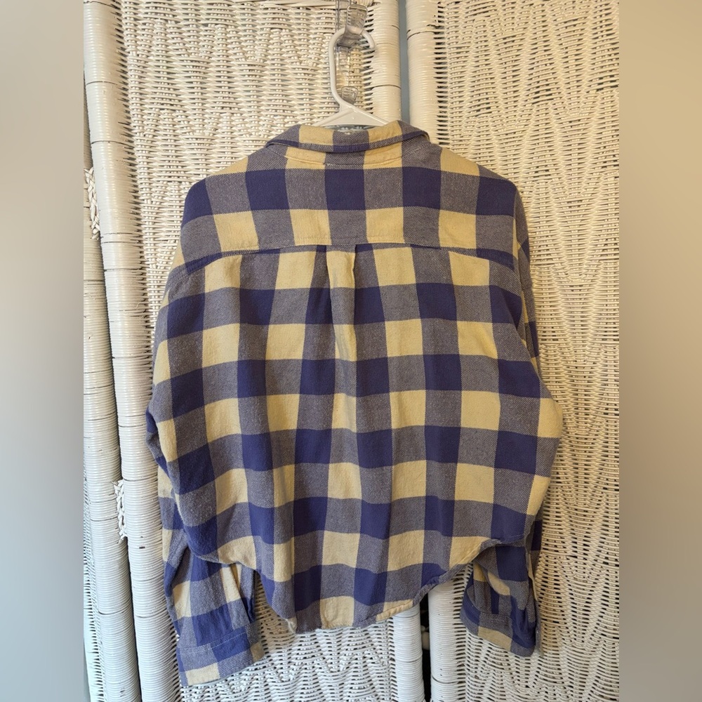 ASOS Cropped Flannel Shacket - Picture 2 of 2